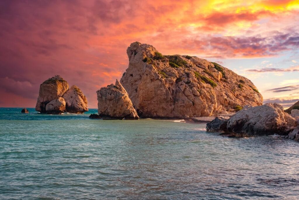 Petra Tou Romiou (3)